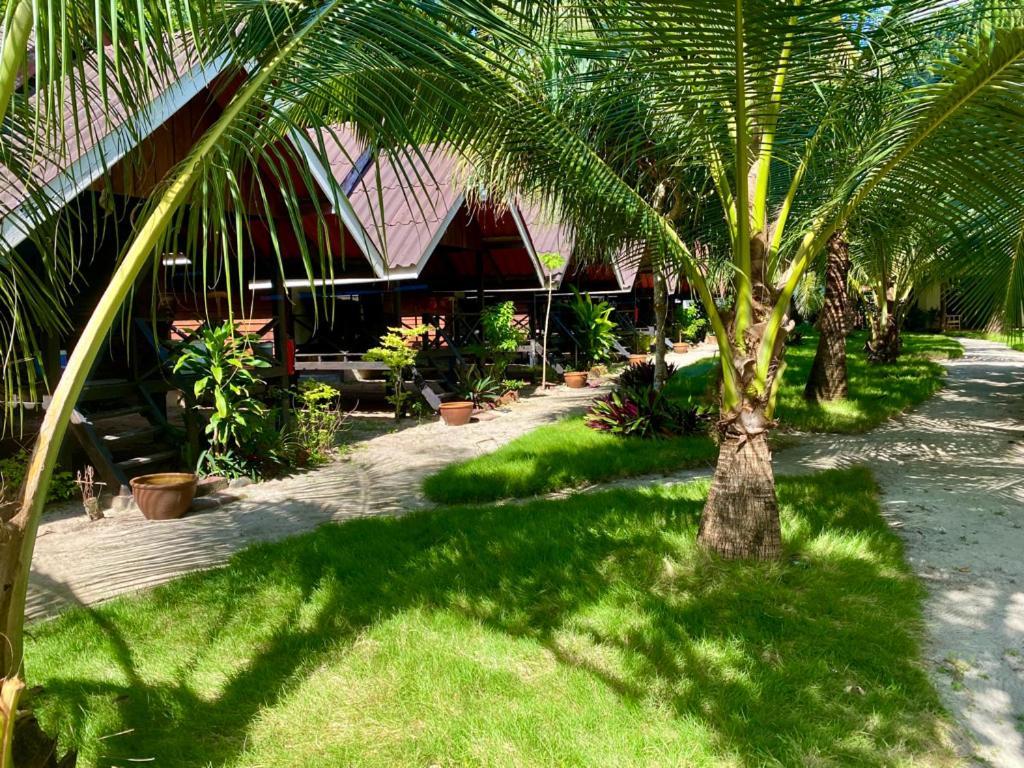 Kalume' Eco Boutique Resort-Adult Only クラダン島 エクステリア 写真