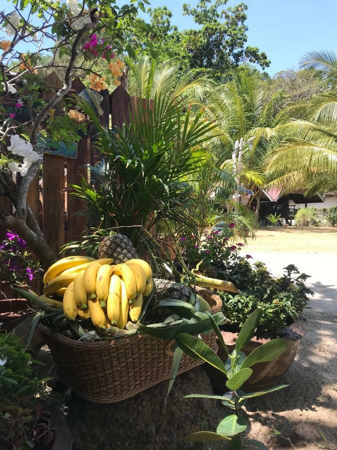 Kalume' Eco Boutique Resort-Adult Only クラダン島 エクステリア 写真